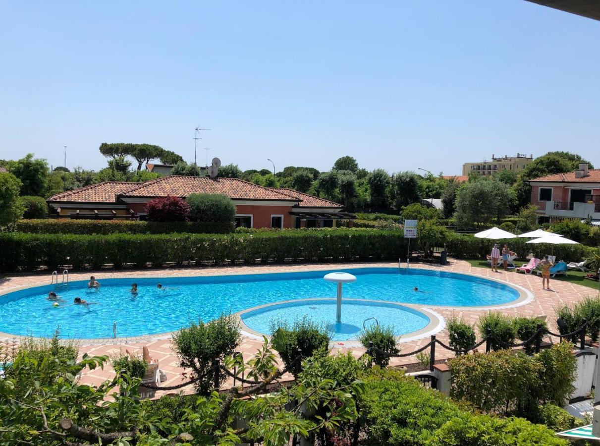 Appartamenti Valle Dolce Carraro Immobiliare - Family Apartments Cavallino-Treporti Buitenkant foto