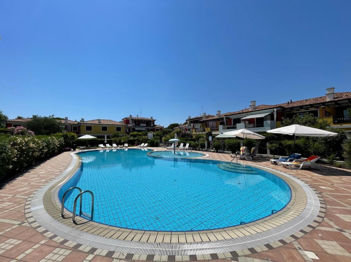 Appartamenti Valle Dolce Carraro Immobiliare - Family Apartments Cavallino-Treporti Buitenkant foto
